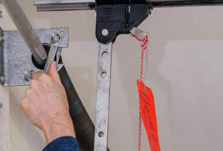 Top-rated garage door spring repair experts in Lewis Center, Ohio.