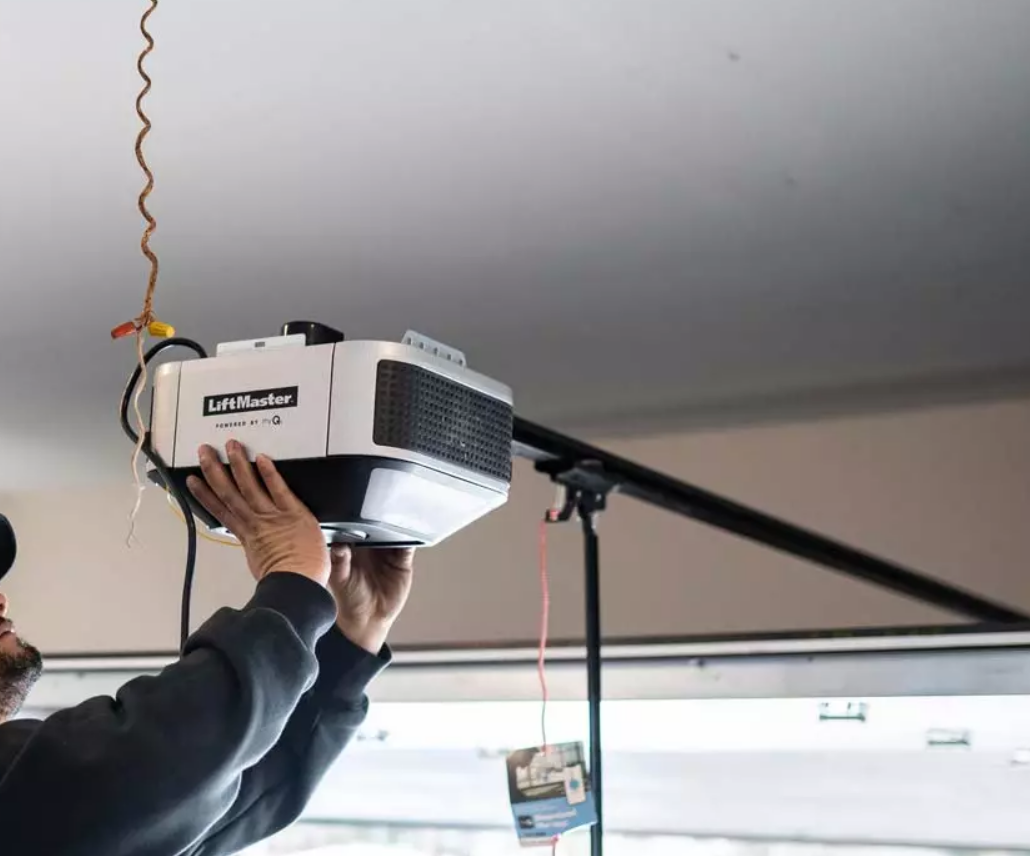 Fast and efficient garage door opener repair in Lewis Center.